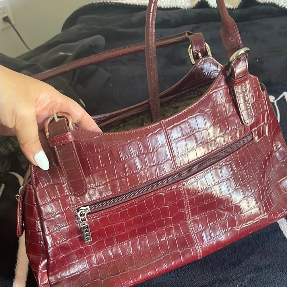 100% Genuine Cow Leather Maxx New York dark Red Shoulder Bag with Classic Design